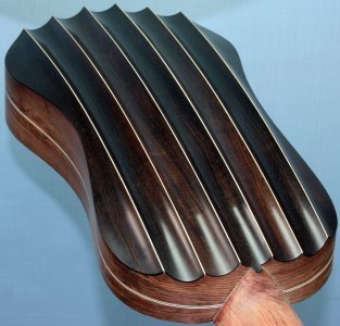 Fluted-back Dias vihuela with African blackwood (grenadilla) back ribs