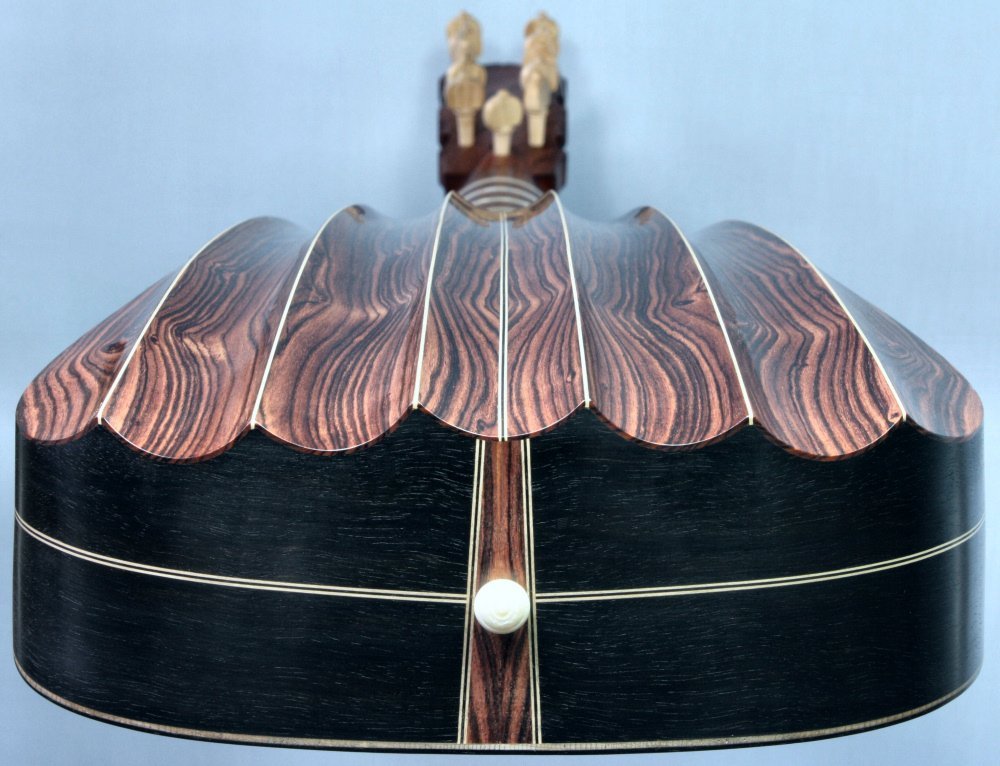 Kingwood fluted back vihuela end view